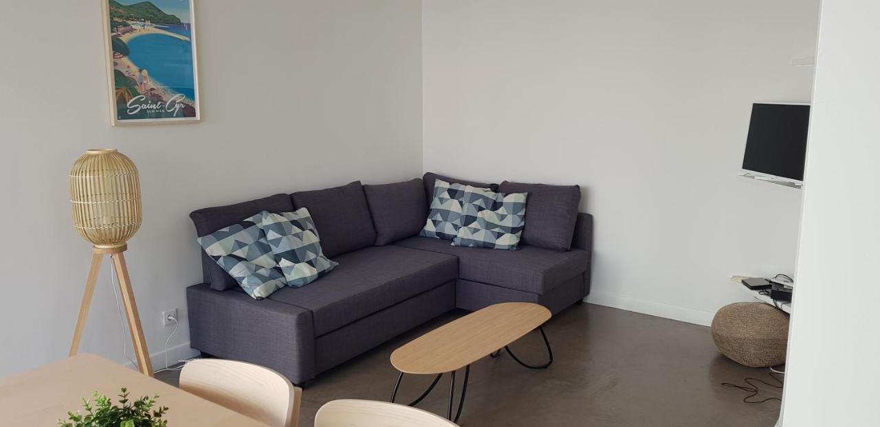 Les Pieds dans l'Ô - Appartement 50m2 Front de mer Saint-Cyr-sur-Mer Exterior foto